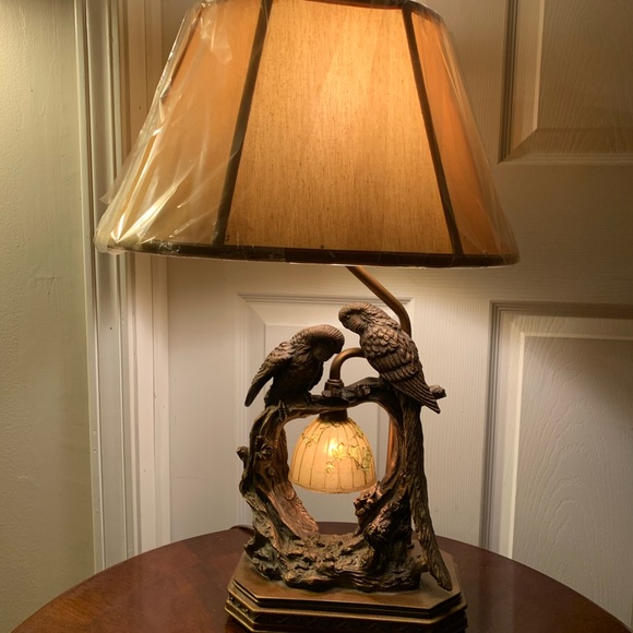 Lamp - Picture 4 of 7